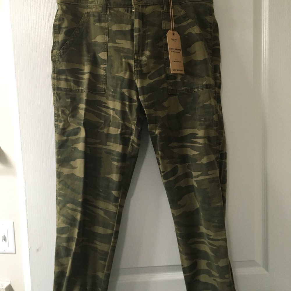 Camouflage Swag